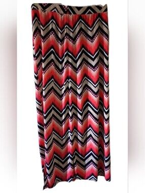 Bobbie Brooks Chevron Pencil Skirt in Coral, Black, Cream, Burgundy